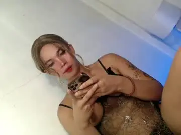 Chaturbate Sex Chat of lucy_juicy18