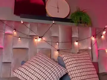 Chaturbate Live Sex Cam of nahomicampbell_