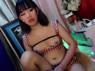 Chaturbate Nude Webcam of princess_thea123