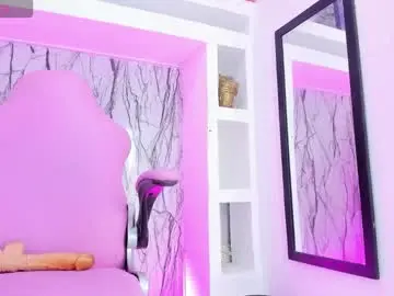 Chaturbate Live Sex of small_hot19