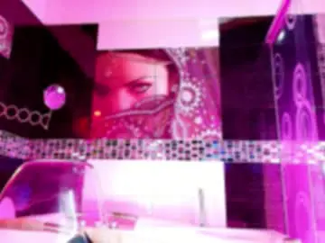 Chaturbate Free Porn Cam of small_hot19