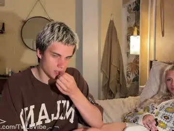 Chaturbate Watch Live Sex Cams of twl8vibe