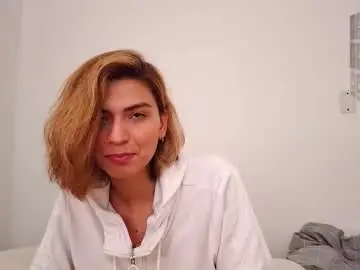 Chaturbate Live Sex Cam of skyamber8v2