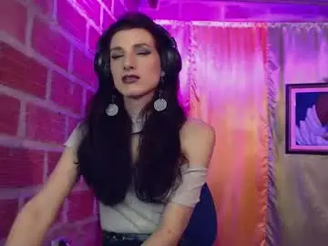 Chaturbate Nude Webcam of moira_hot