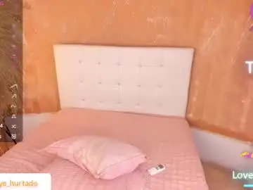 shenielxxx from chaturbate