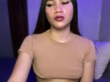 Chaturbate Live Sex Cam of urhottylicious_cum