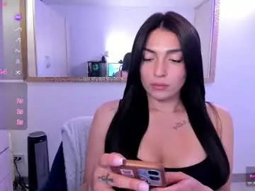 Chaturbate Sex Cam of _ericavanderhill_