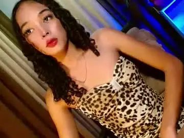 Chaturbate Best live sex cam show of curybb_hanna19