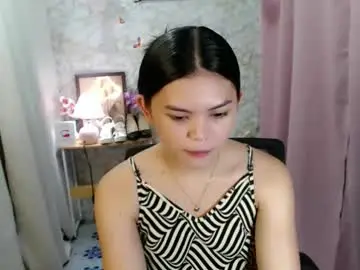 Chaturbate Live Sex Cam of yourlovelytranspinay