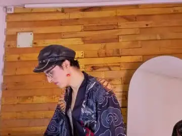 Chaturbate Free Porn Cam of isol_moora