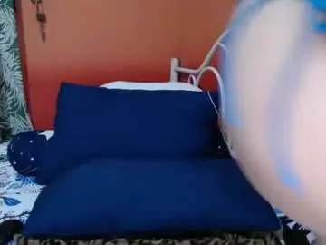 Chaturbate Live Sex Cam of feminine_tsx