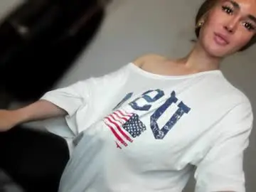 Chaturbate Sex Chat of transnextdoor_