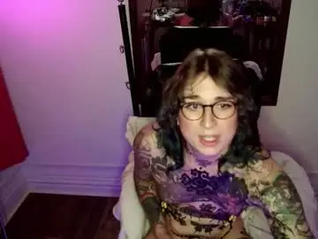 miss_raven_ts from chaturbate