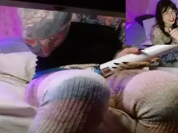 Chaturbate Watch Live Sex Cams of miss_raven_ts