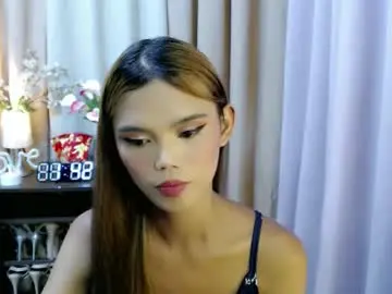 sweetytrannygirlxx from chaturbate