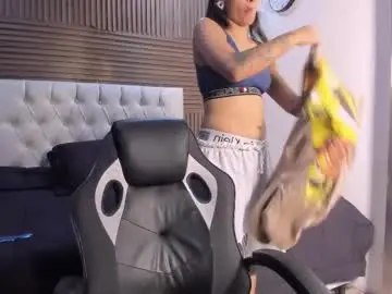 Chaturbate Live Sex Cam of maxigarcia_