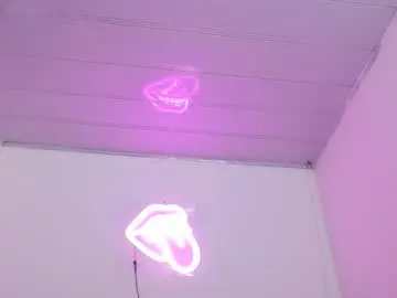 Chaturbate Free Live Porn of valerii__fox_69