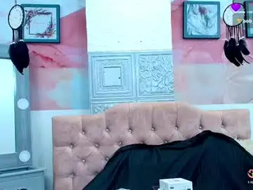 Chaturbate Live Sex Cam of mihaadamss