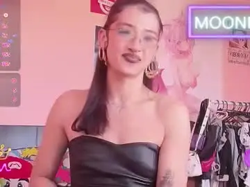 Chaturbate Adult Video Chat of moonfiredance