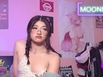 Chaturbate Adult Video Chat of moonfiredance