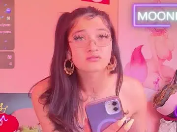 Chaturbate Free Porn Cam of moonfiredance