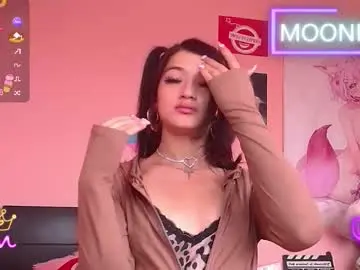Chaturbate Live Sex Cam of moonfiredance