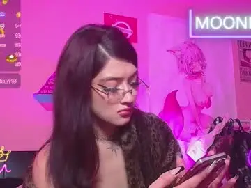 Chaturbate Nude Webcam of moonfiredance