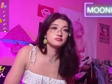 Chaturbate Free Porn Cam of moonfiredance