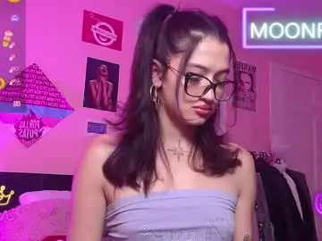 Chaturbate Live Porn of moonfiredance
