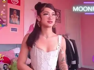 Chaturbate Live Sex Cam of moonfiredance