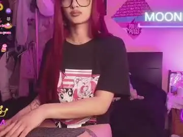 Chaturbate Live Sex Cam of moonfiredance