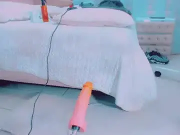 Chaturbate Adult Video Chat of emiilysaenzz