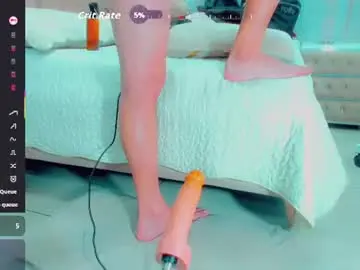Chaturbate Best live sex cam show of emiilysaenzz