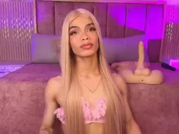 Chaturbate Live Sex Cam of karinaadoll