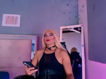 Chaturbate Free Live Porn of emily_castillo1_