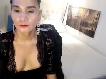 xqueenyasiandomcumx from chaturbate