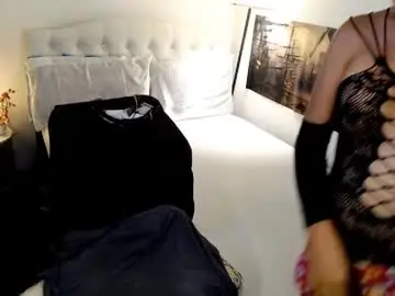 Chaturbate Adult Webcam of xqueenyasiandomcumx