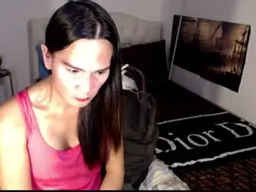 Chaturbate Adult Webcams of xqueenyasiandomcumx