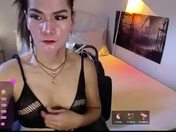 Chaturbate Live Sex Cam of xqueenyasiandomcumx