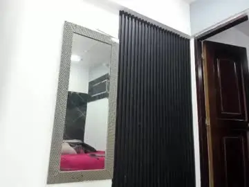 analia_smith from chaturbate