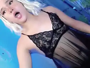 Chaturbate Live Sex Cam of ysabella_love69