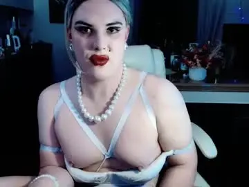 paoladoll from chaturbate