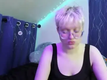 Chaturbate Sex Cam of sparkling_water_hate_club