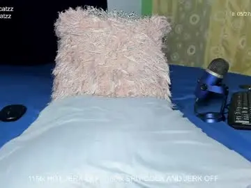 Chaturbate Best live sex cam show of caroliine_catzz