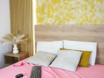 Chaturbate Watch Live Sex Cams of mia_rossi_7