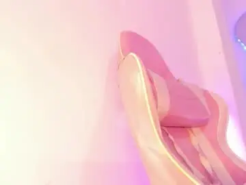 Chaturbate Free Live Porn of maraa_royal