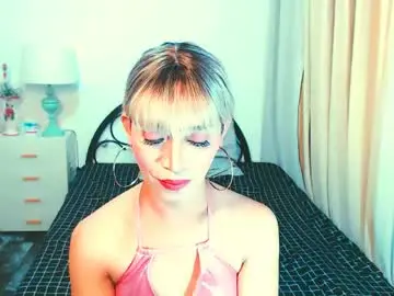 Chaturbate Live Sex Cam of sexy_yllona