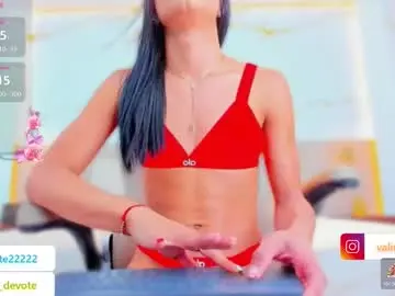 Chaturbate Free Porn Cam of valirya_devote