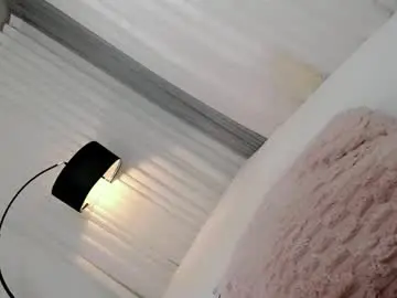 Chaturbate Live Sex Cam of xhugejerkingtransx