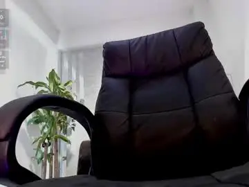 Chaturbate Adult Webcam of lily_cash1